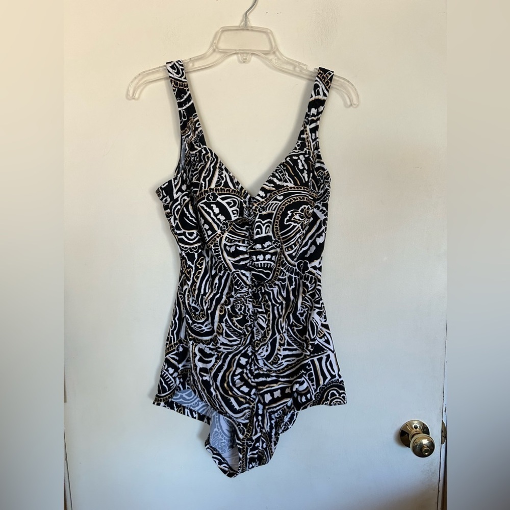 Le cove swimsuit size 18 swimsuit